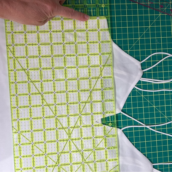 Criss cross triple spaghetti strap Cami - Picture 2 of 11